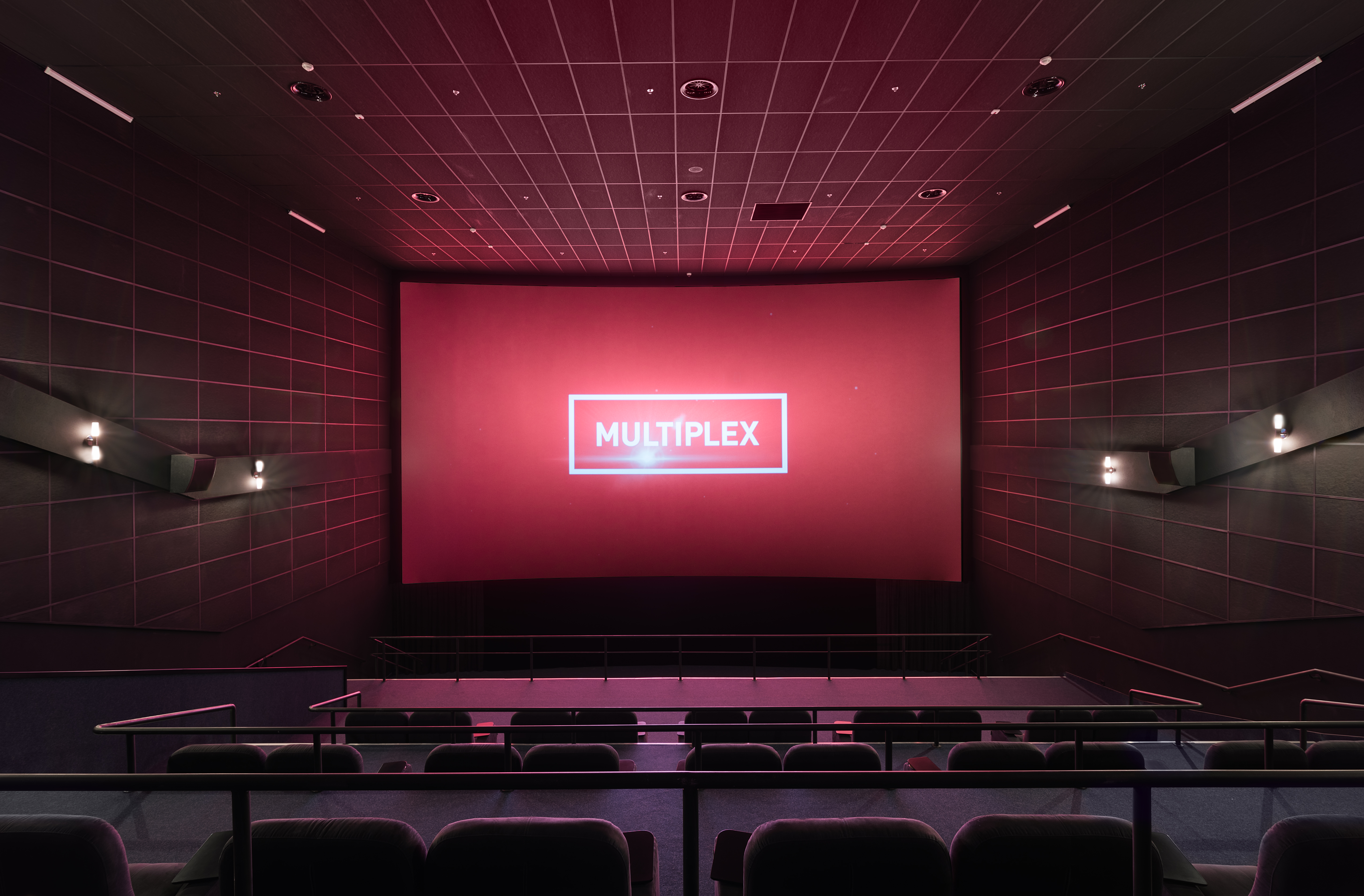 Мультиплекс. Multiplex кинотеатр. Кинотеатр мультиплекс Одесса. Мультиплекс Одесса Гагарин Плаза. Кинотеатр мультиплекс кинозал.