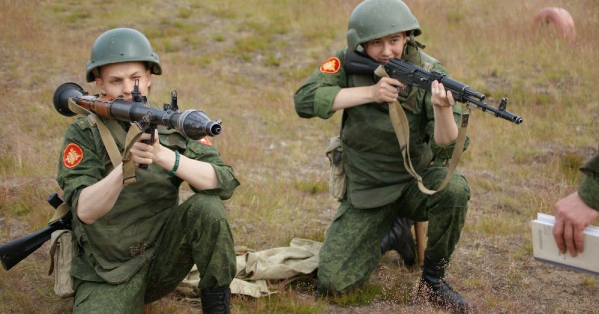 Наличие военно. Военная подготовка. Боевая подготовка военнослужащих. Военная Кафедра Боевая подготовка. Боевая подготовка военных 2k.