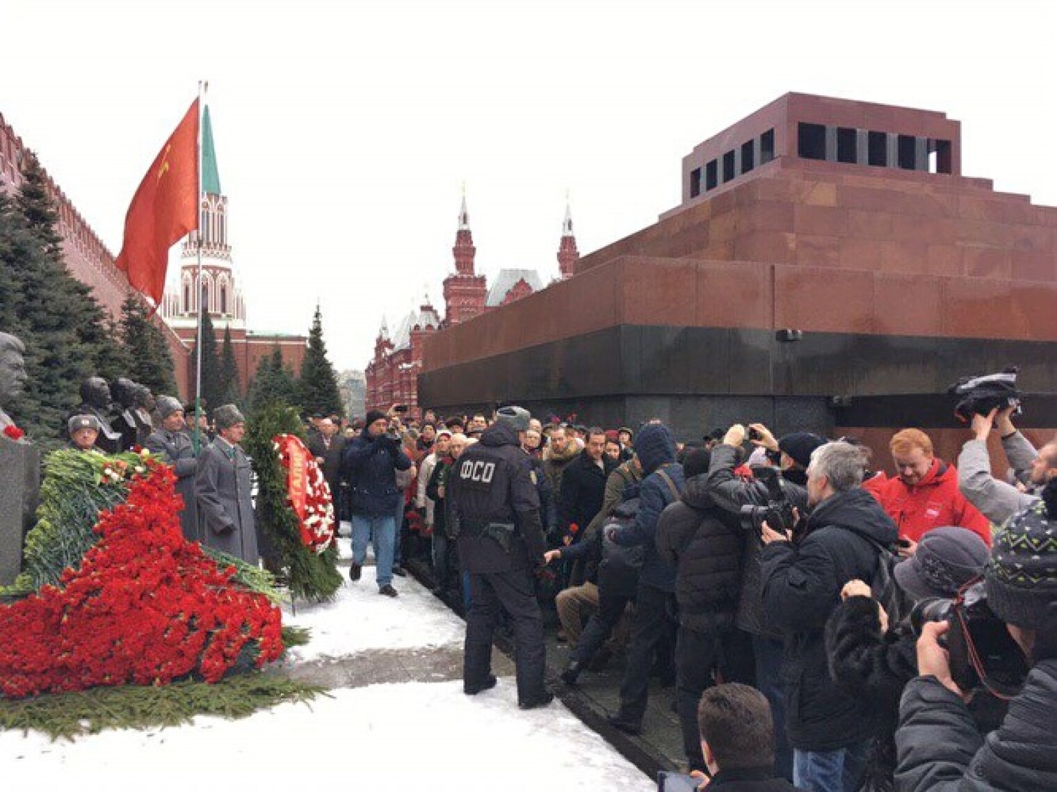 могила сталина в москве