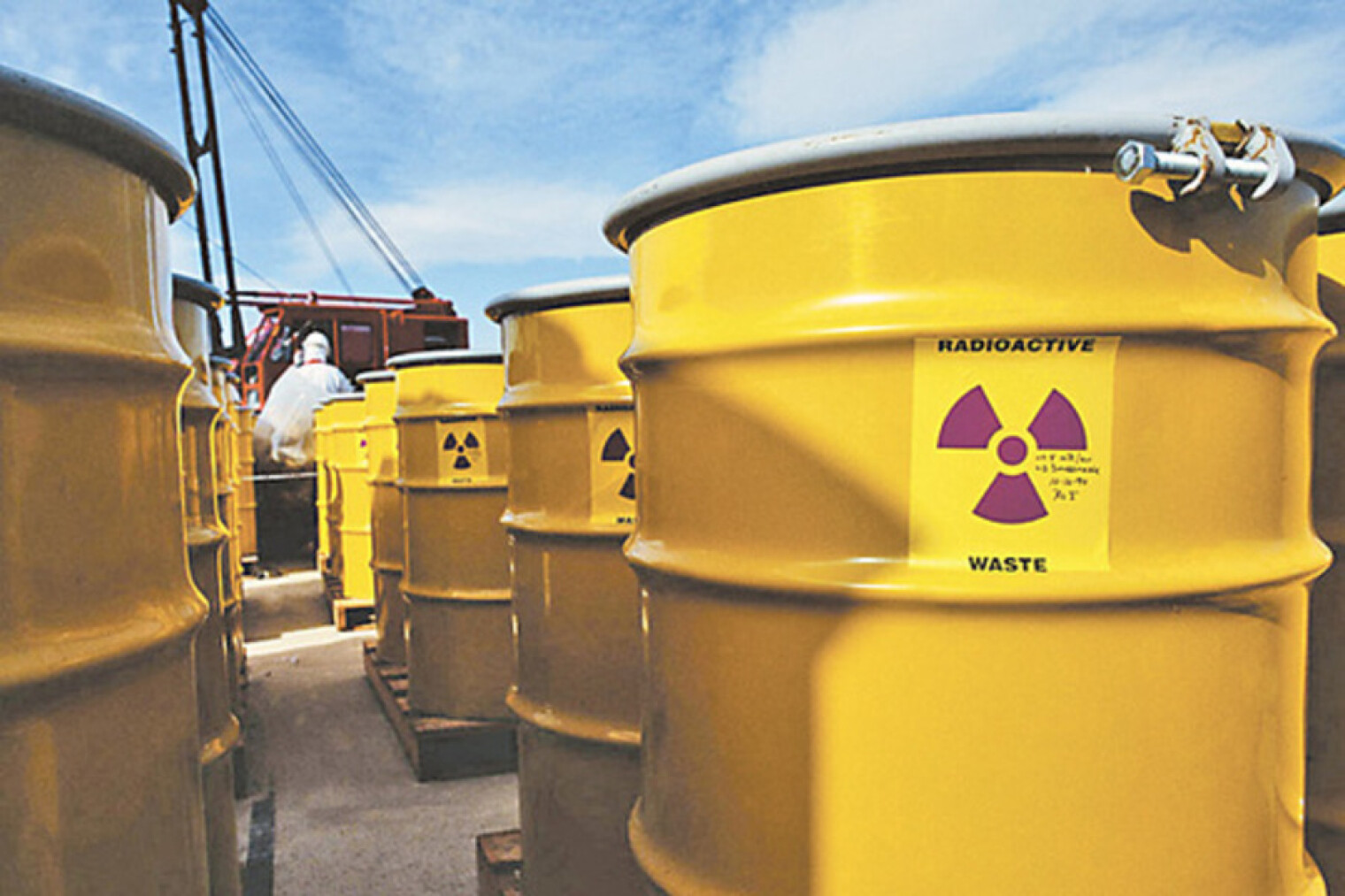 Ядерные отходы. Хранилище жидких радиоактивных отходов. Битумирование радиоактивных отходов. Жидкие радиоактивные отходы. Обращение с радиоактивными отходами.