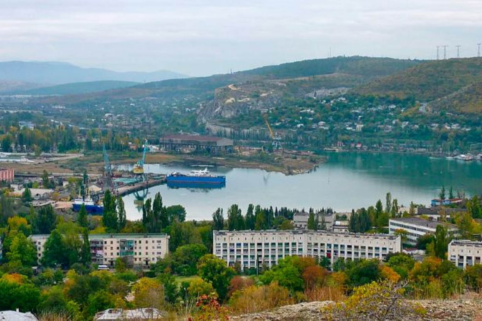 Инкерман. Инкерман город Севастополь. Инкерман ГРЭС панорама. Инкерман улицы. Инкерман город улицы.