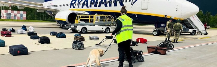 Польща хоче арештувати громадян Білорусі через вимушену посадку літака у Мінську 2021 року