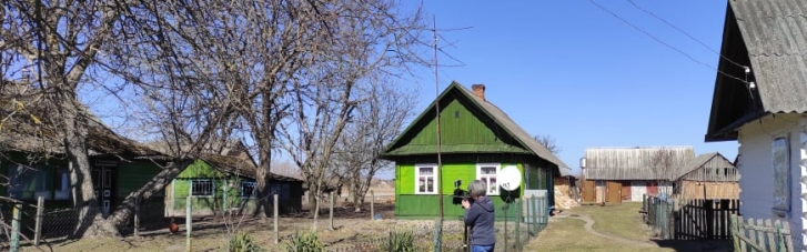 Танки в лесу и боевые ежики. Война на украинско-белорусской границе (репортаж)