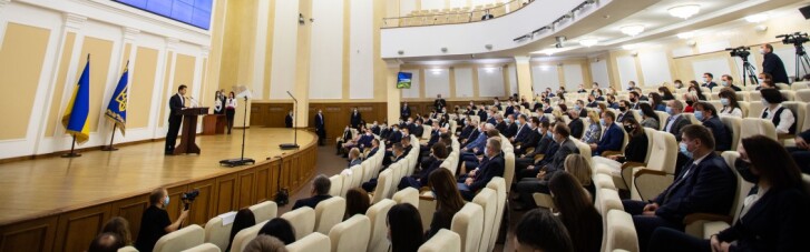 Зеленский наведался к Венедиктовой и с государственными наградами (ФОТО)