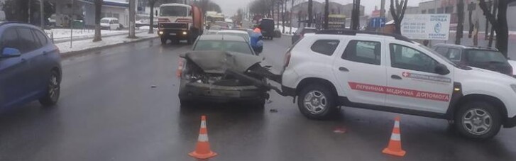 В Тернополе в ДТП попало авто с вакцинами от коронавируса (ФОТО)