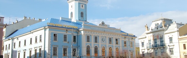 Чернівецькі депутати попросили Зеленського й РНБО заборонити ОПЗЖ і "Партію Шарія"