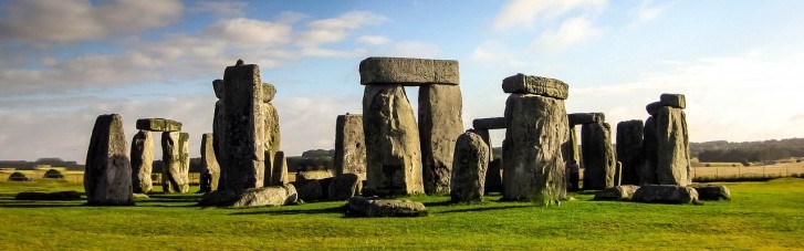 В Британии впервые за 60 лет начали ремонтировать Стоунхендж (ФОТО)