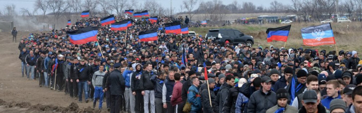 "Пакетное" предложение. Сколько голодных соблазнятся подачками "ихтамнетов" в мусорных пакетах