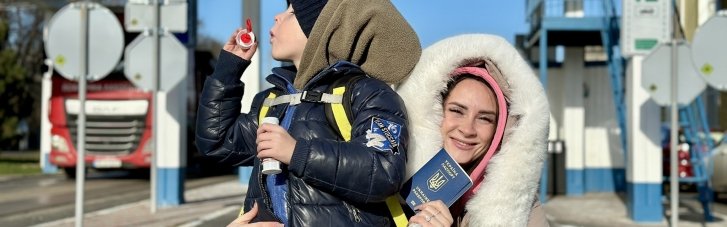 На західних кордонах України передсвяткових ажіотаж: фіксують рекордний рух