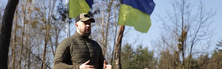 Российские войска на границе: "Нацкорпус" провел военные учения на Киевщине