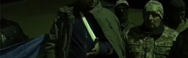 Парасюк с забинтованной рукой выдает себя жертвой произвола полиции