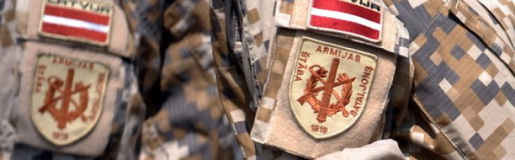 Латвийская армия будет писать слово "Россия" с маленькой буквы