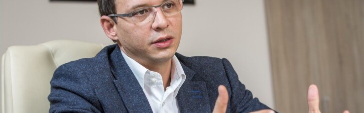 Журналісту каналу Мураєва не дали поставити запитання адвокатам Стерненка (ВІДЕО)