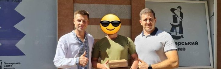 Волонтери Гончаренко центрів запустили безкоштовну гарячу лінію юридичної допомоги для військових