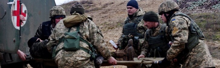 Боевики ранили украинского защитника