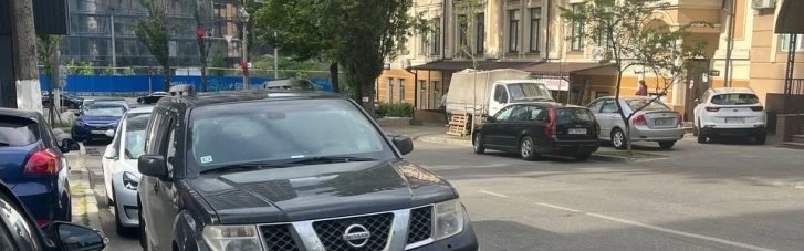 Антикорупціонер Шабунін привласнив авто, яке передбачалося для фронту, – журналіст