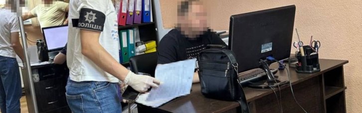 В Кривом Роге начальница отдела образования с подельниками "заработала" на укрытиях более 1 млн грн