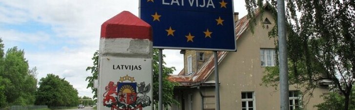 С 16 июля Латвия запрещает въезд машин с белорусскими номерами