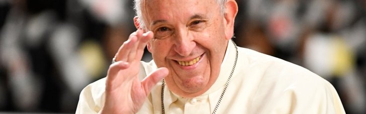 Папа Римский выступил за благословение однополых пар Католической церковью