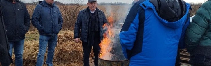 Польские протестующие возобновили блокировку пункта пропуска "Шегини-Медика"