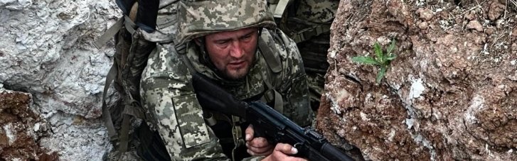 На більшості напрямків ворог продовжує активні наступальні дії, - Генштаб ЗСУ