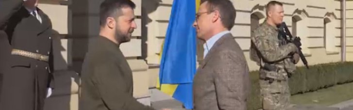 Премьер Швеции приехал в Украину на встречу с Зеленским (ВИДЕО)