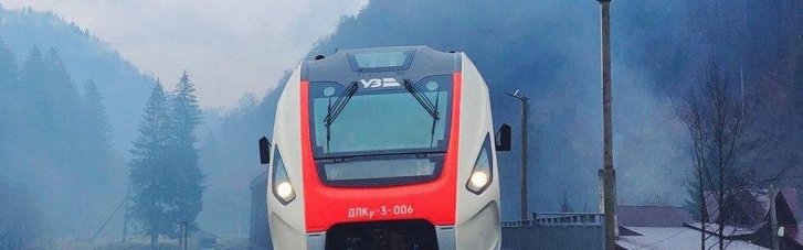 "Укрзализныця" будет чаще пускать поезда между Львовом, Карпатами и Черновцами (РАСПИСАНИЕ)