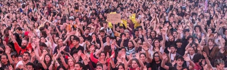 У Парижі заборонили демонстрацію "антифа", яку хотіли провести після другого туру виборів