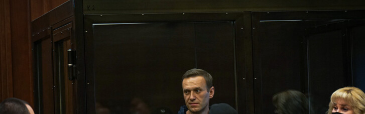 Навальний через хворі ноги відмовляється приймати їжу в тюрмі