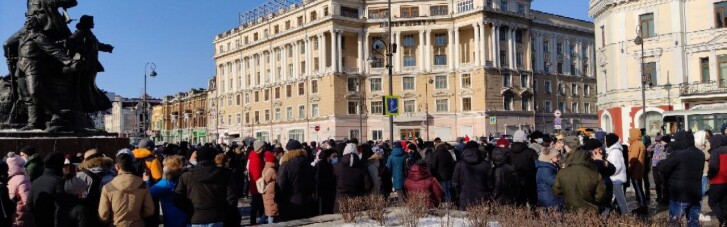 Масові затримання і побиття: в Росії почалися нові акції на підтримку Навального (ВІДЕО)