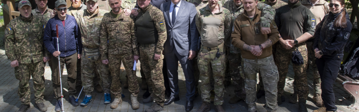 Кличко разом з мером Брюсселя відвідали бійців батальйону "Свобода" — передали дрони та РЕБ