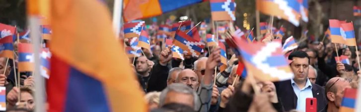 Протести у Вірменії проти уряду Пашиняна: поліція затримала понад 100 людей, є постраждалі