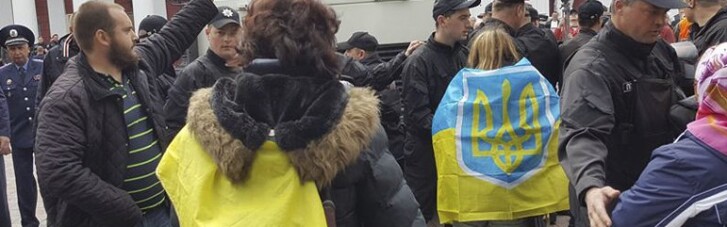 Вночі в Одесі титушки Труханового побили активістів "антитрухановского майдану" і знищили наметове містечко