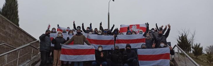 Акция солидарности в Минске: в городе военная техника, есть задержанные (ФОТО, ВИДЕО)