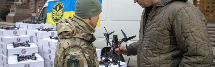 Віталій Кличко передав нацгвардійцям з 4 бригади велику партію FPV-дронів від київської громади