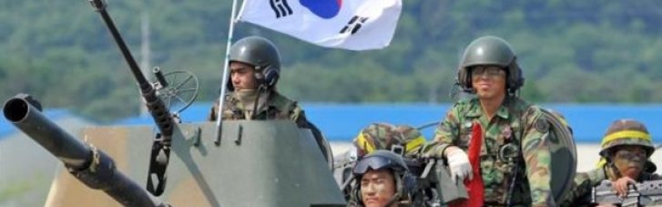 Впервые за семь лет: Южная Корея провела военные учения вблизи КНДР