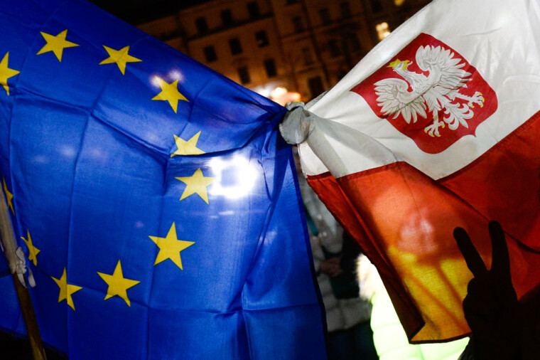 Євросоюз може ввести санкції щодо Польщі