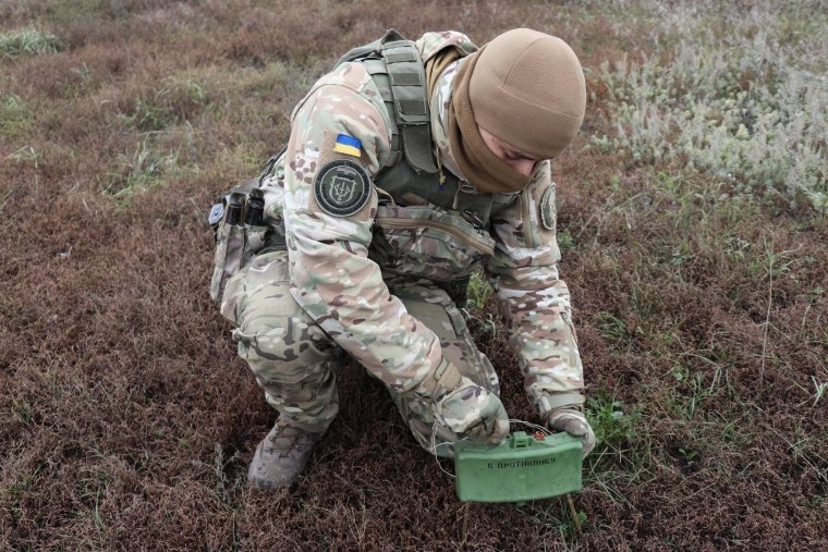 Военные нашли мины