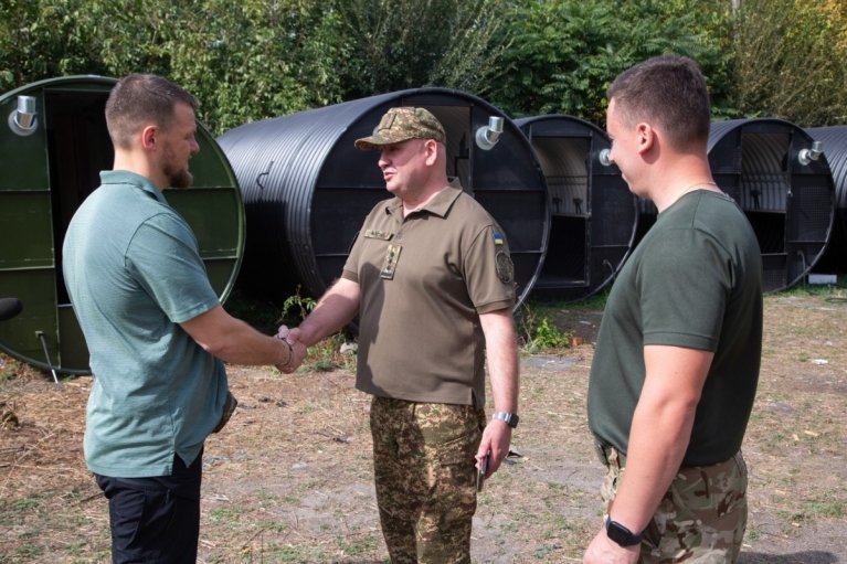 Броня для командирів: на Донеччині встановлено новий бункер від Ахметова