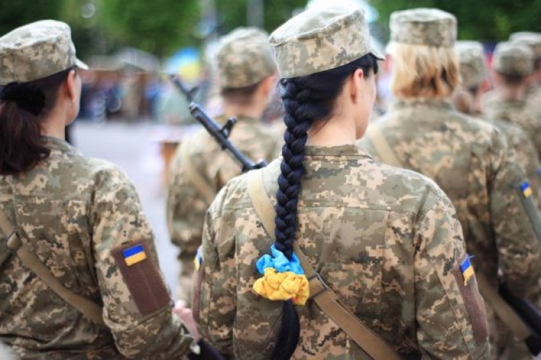 В Міноборони сказали, скільки жінок служить у війську