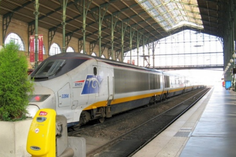 Во Франции не исключают иностранную причастность к диверсии на железной дороге