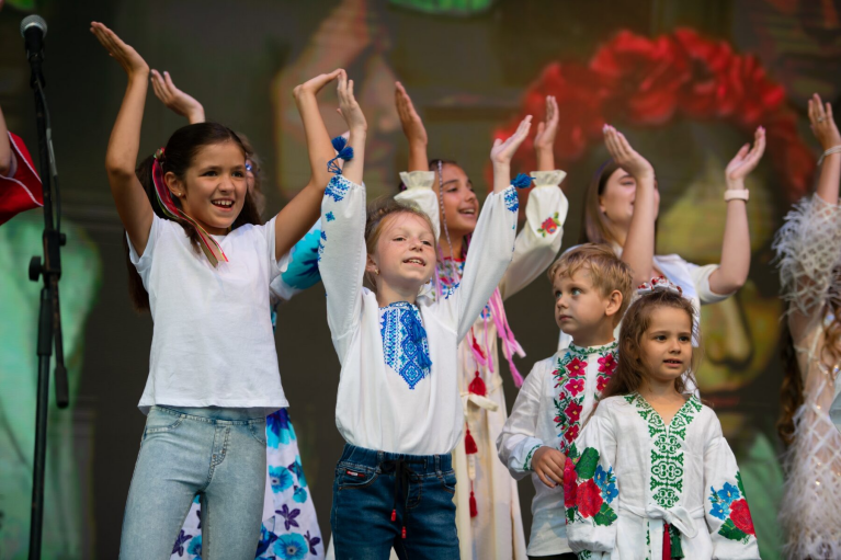 В Україні зʼявився новий дитячий пісенний фестиваль HumanKind Fest