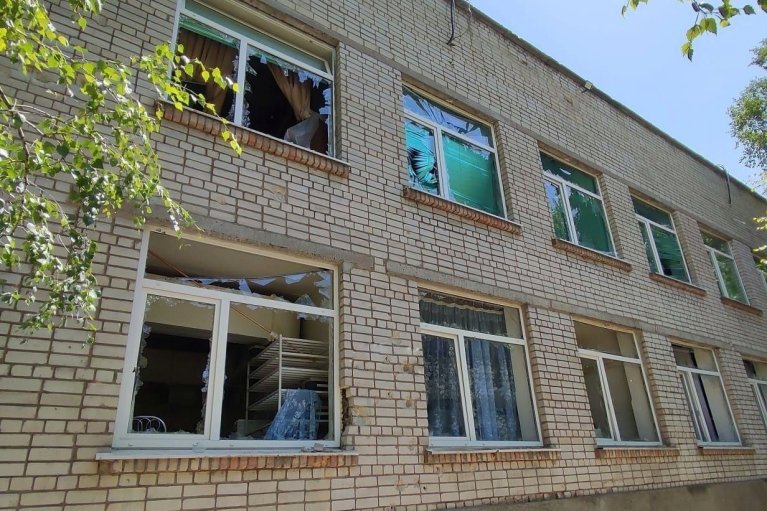 Россияне ударили по Никополю: погибли 2 женщины, еще 9 человек ранены