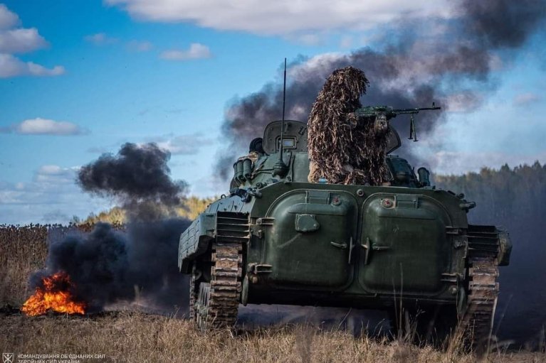 Россияне давят на Торецком направлении и атакуют на Покровском, —  сводка Генштаба