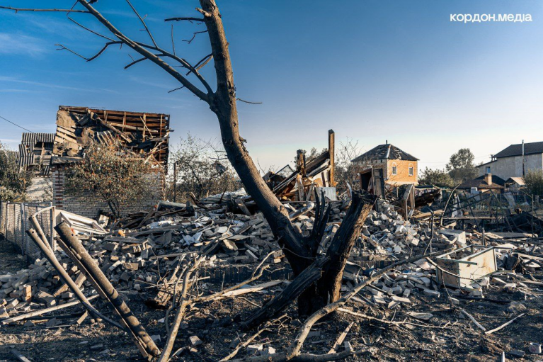 У Сумах пролунали два вибухи: є поранений, один із районів залишився без світла