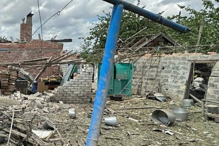 Двоих детей и пятерых взрослых ранили оккупанты в Донецкой области
