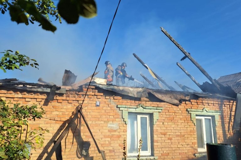 Россияне атаковали Никопольщину дроном-камикадзе, есть разрушения  (ФОТО)