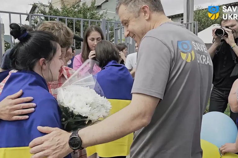 Украина вернула еще 14 украинских детей из оккупации (ФОТО, ВИДЕО)
